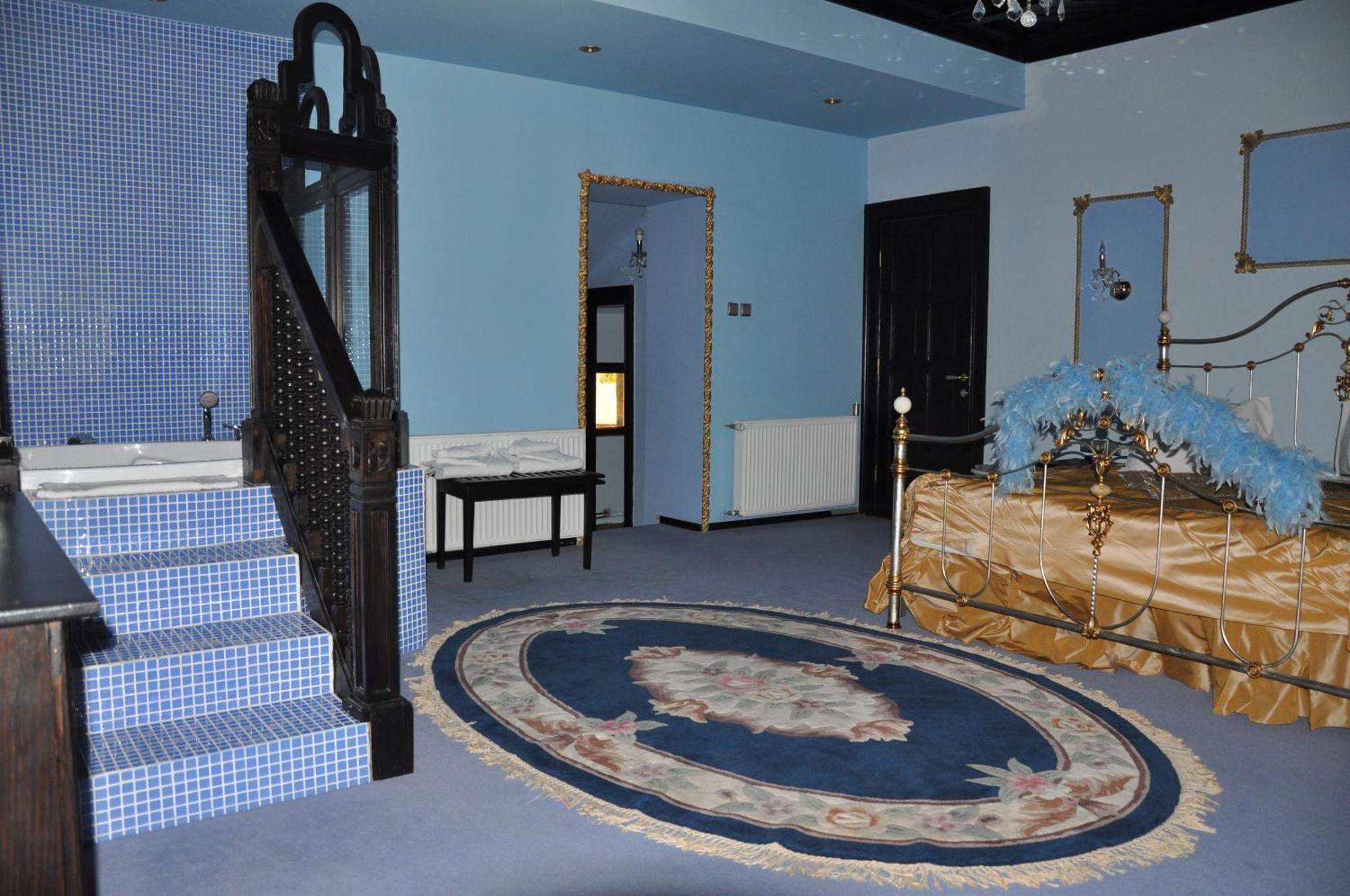 Casa Cu Farfurii Hotel Синая Стая снимка