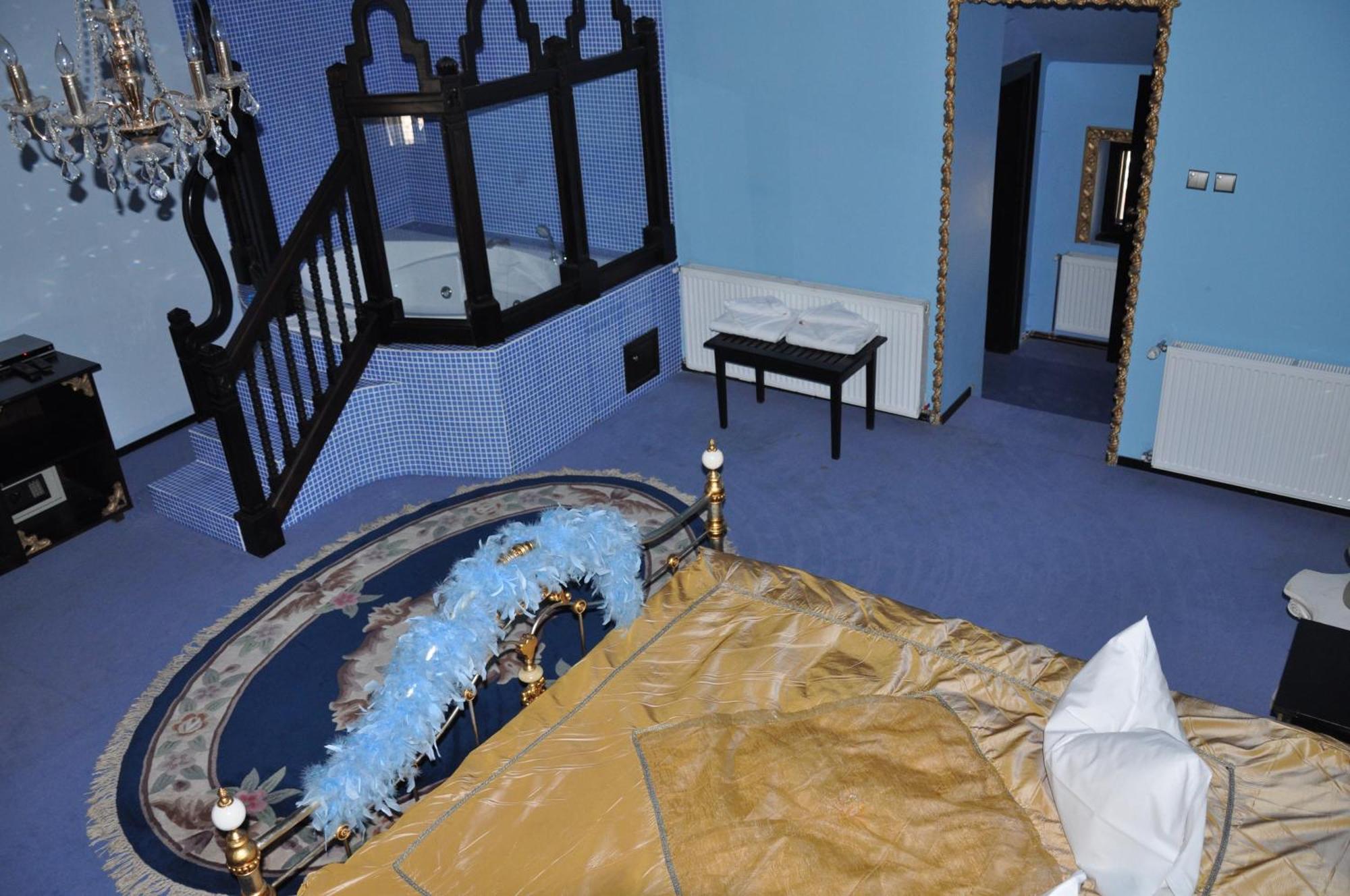 Casa Cu Farfurii Hotel Синая Стая снимка