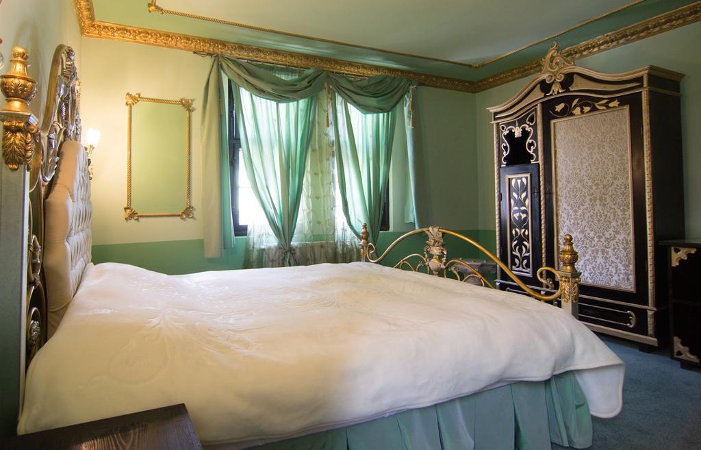 Casa Cu Farfurii Hotel Синая Екстериор снимка